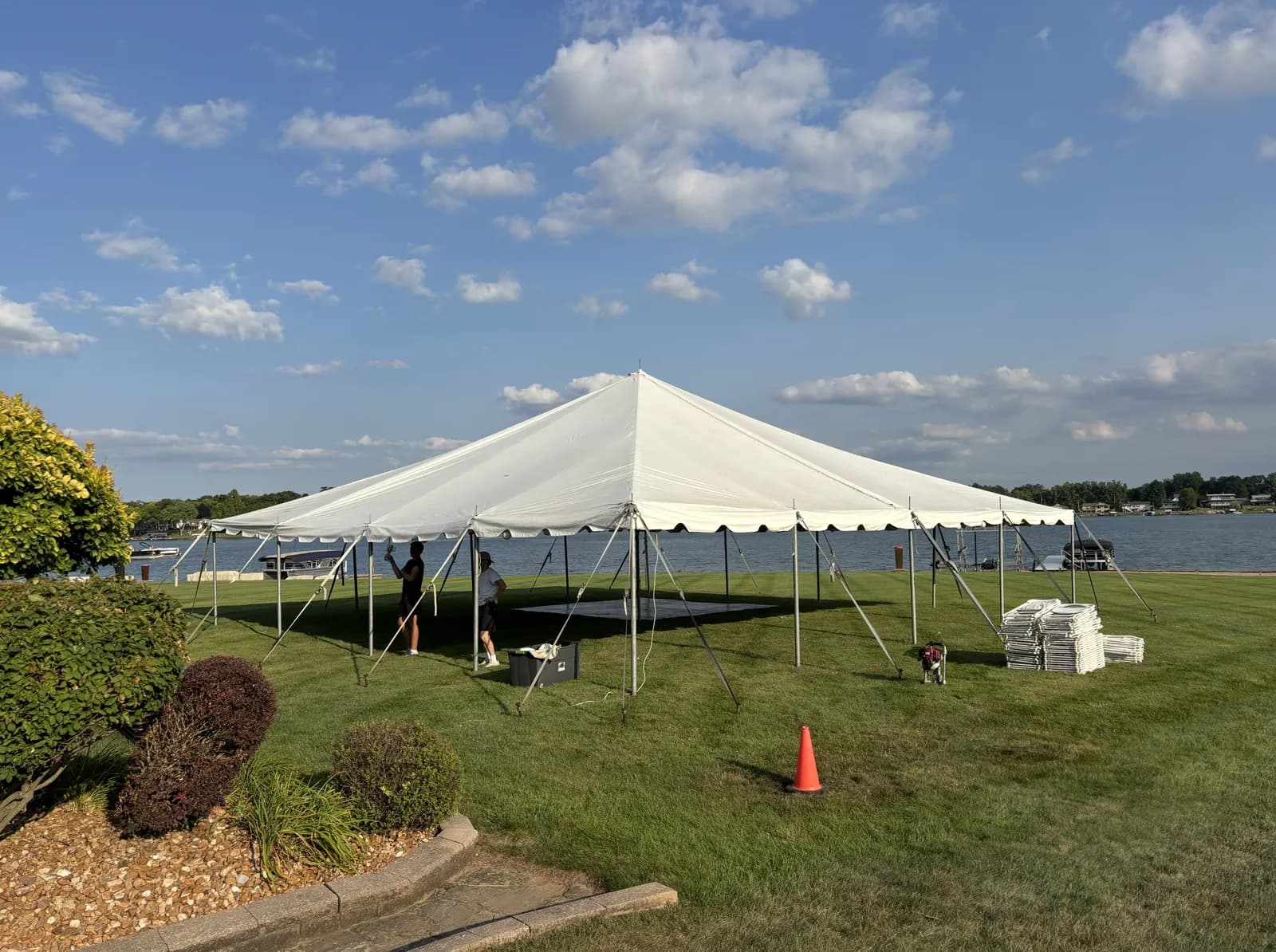 40x40 Pole Tent